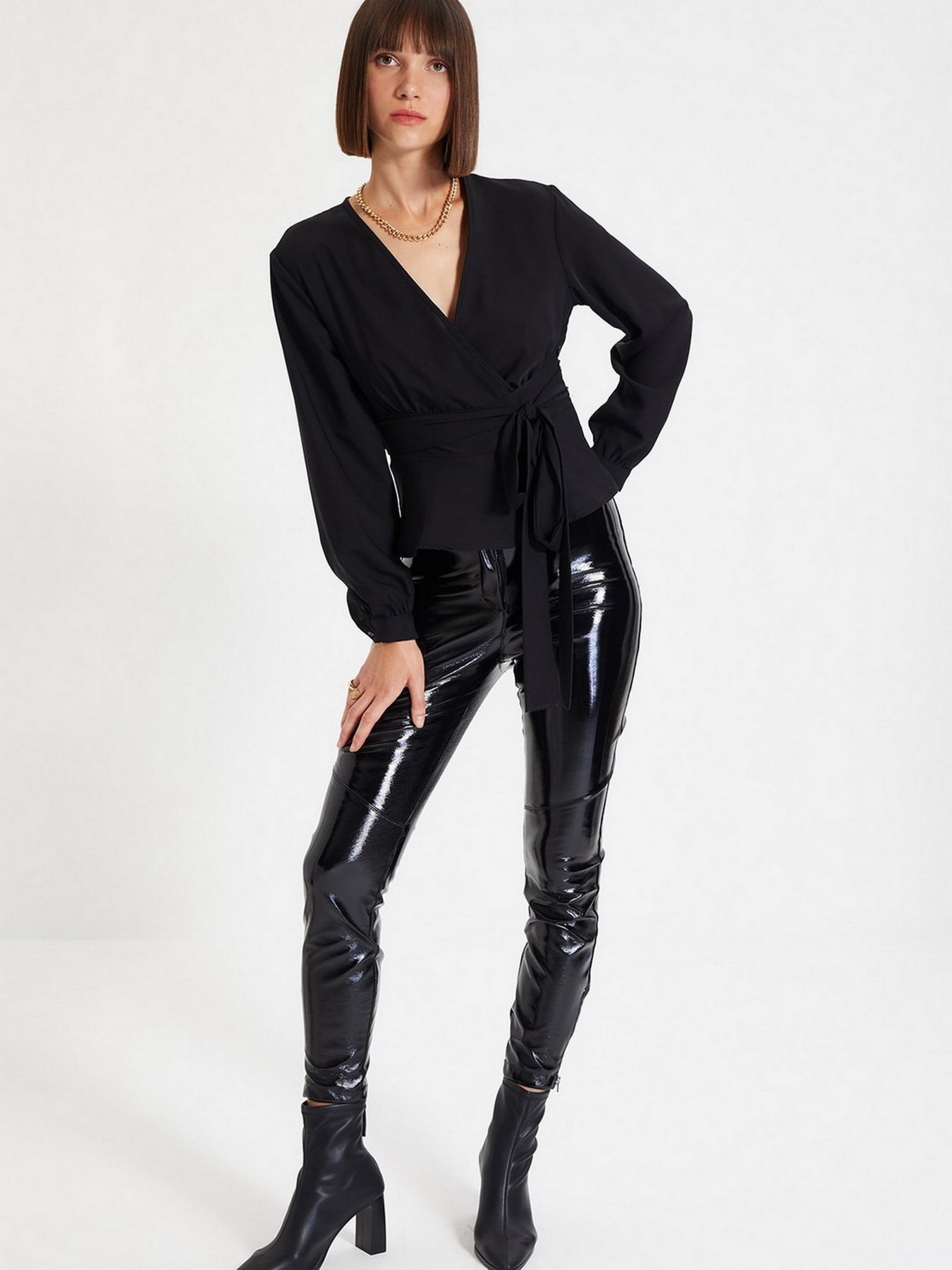 Блуза Trendyol модель TWOAW22BZ0098/Siyah Фото