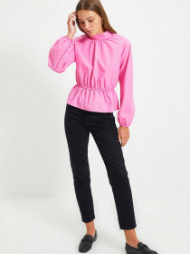 Блуза Trendyol модель TWOAW22BZ0101/Pembe Блуза Trendyol модель TWOAW22BZ0101/Pembe Фото