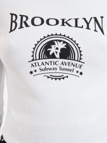 Лонгслив Trendyol модель TWOAW22BZ0117/Beyaz Фото