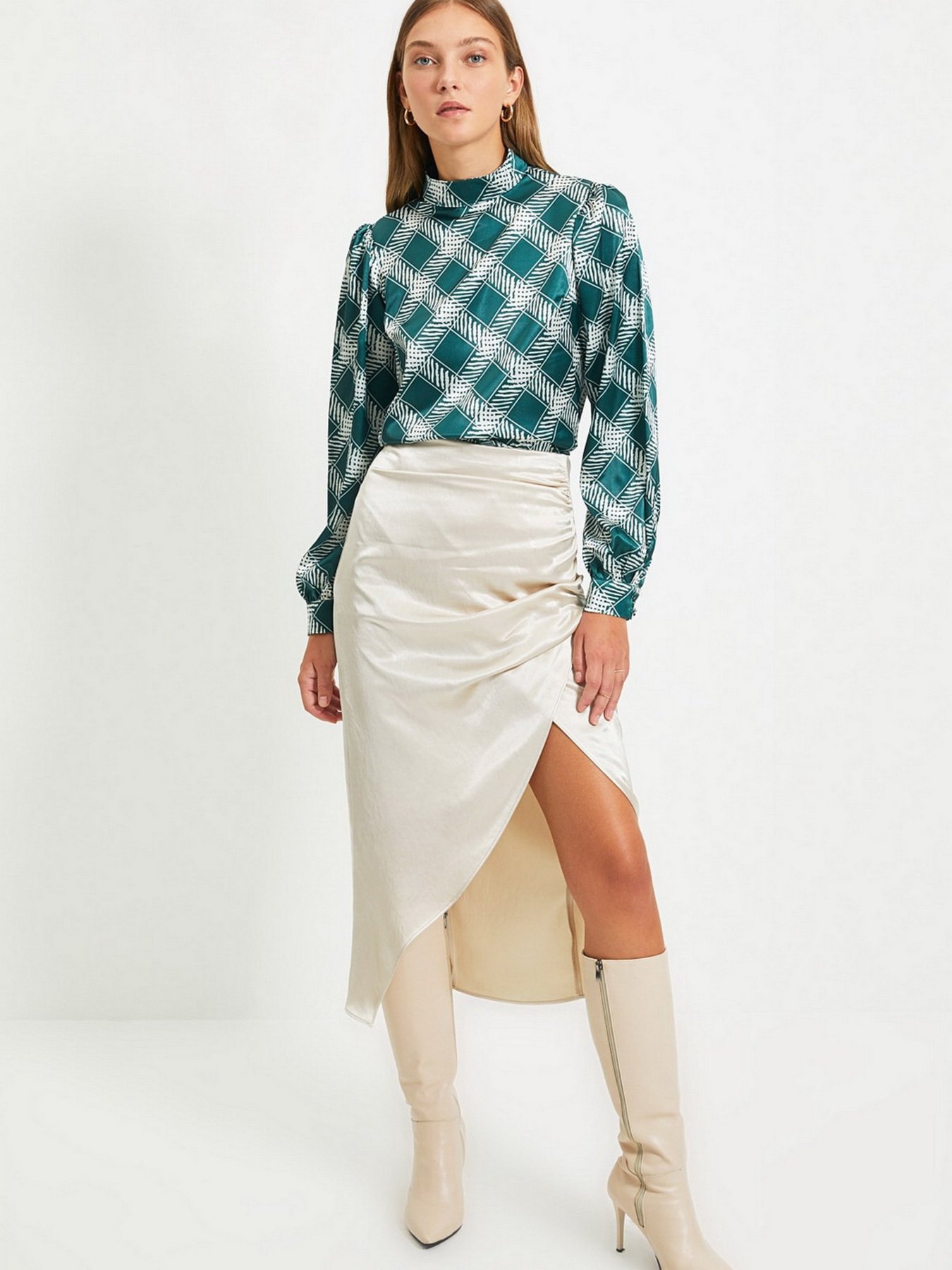 Блуза Trendyol модель TWOAW22BZ0171/Zumrut Yesili Фото