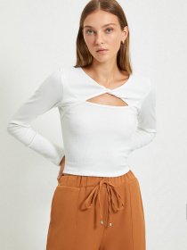 Лонгслів Trendyol модель TWOAW22BZ0217/Ekru Фото