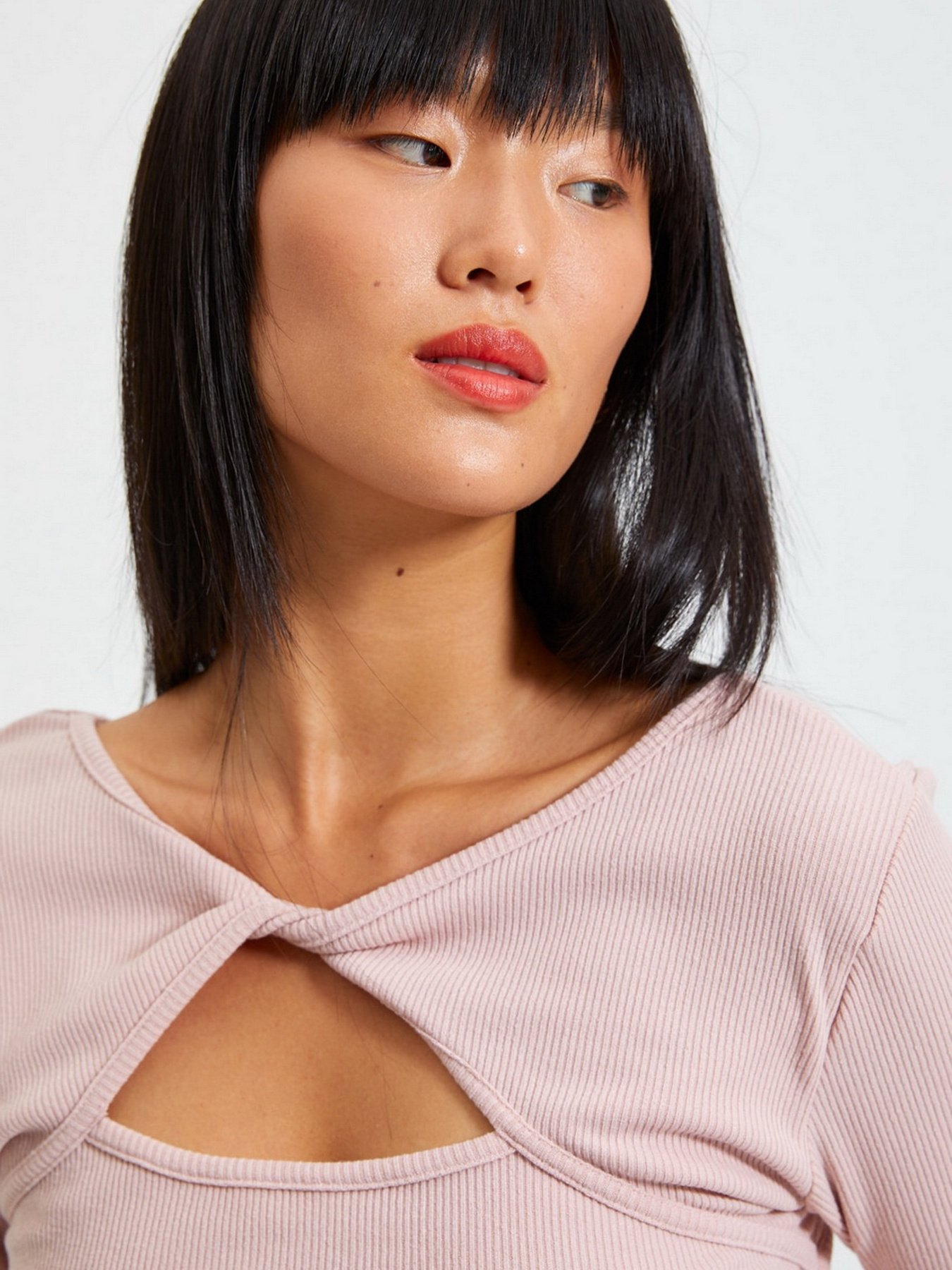 Лонгслів Trendyol модель TWOAW22BZ0217/Gul Kurusu Фото