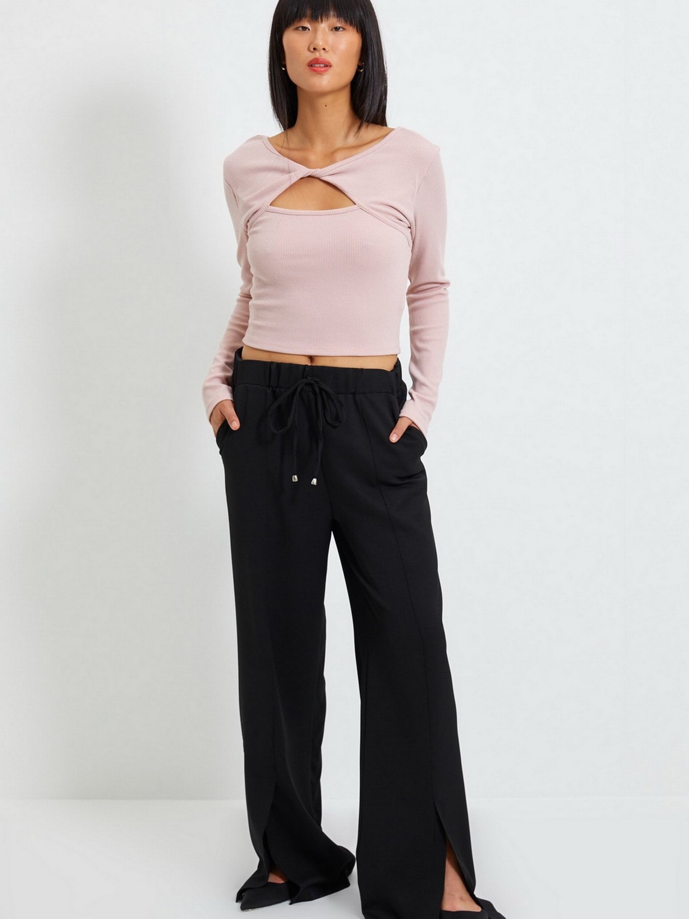 Лонгслів Trendyol модель TWOAW22BZ0217/Gul Kurusu Фото