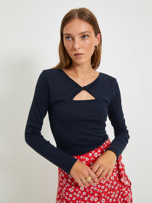 Лонгслів Trendyol модель TWOAW22BZ0217/Lacivert Фото