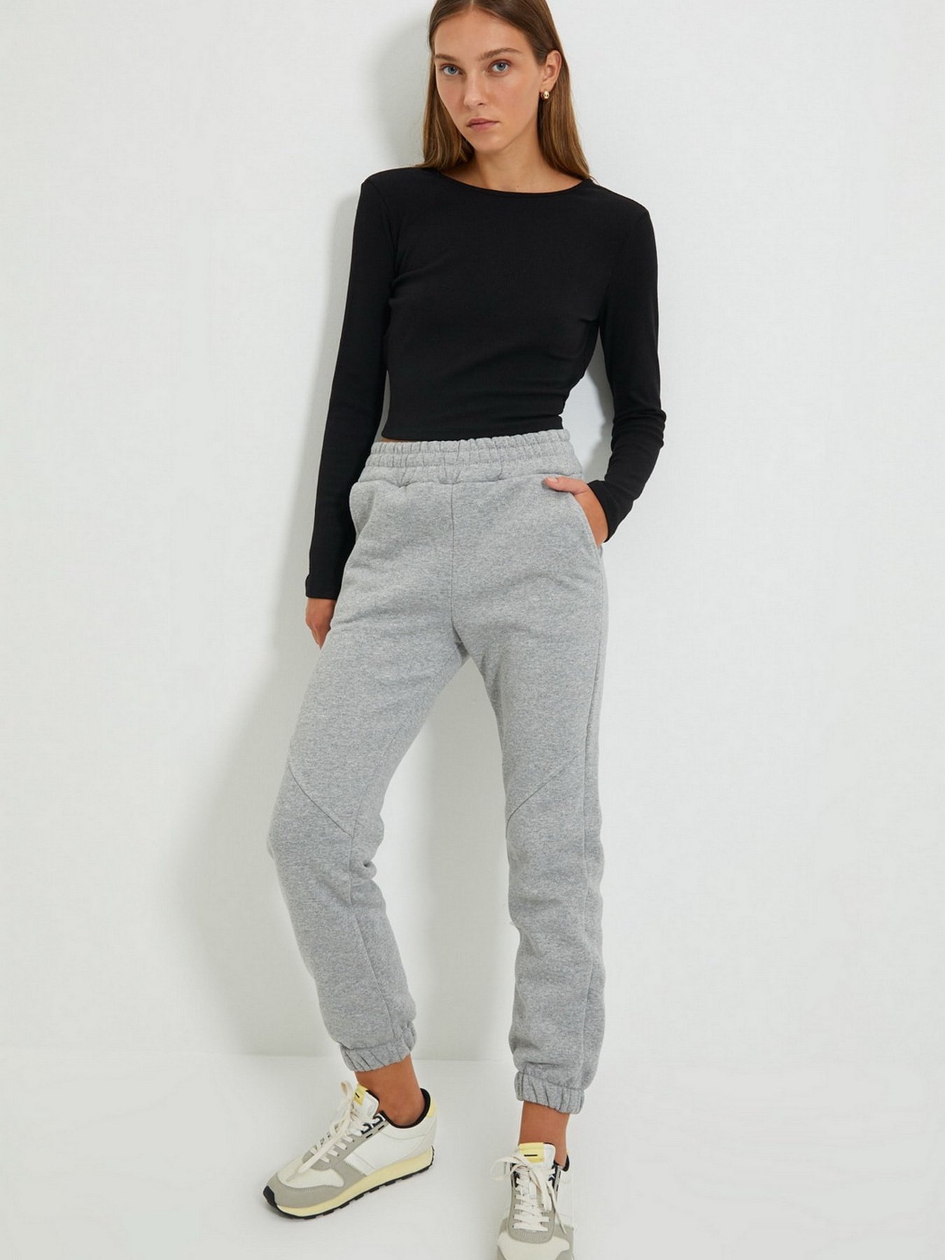 Лонгслів Trendyol модель TWOAW22BZ0220/Siyah Фото