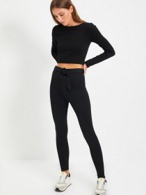 Топ Trendyol модель TWOAW22BZ0227/Siyah Фото