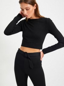 Топ Trendyol модель TWOAW22BZ0227/Siyah Фото