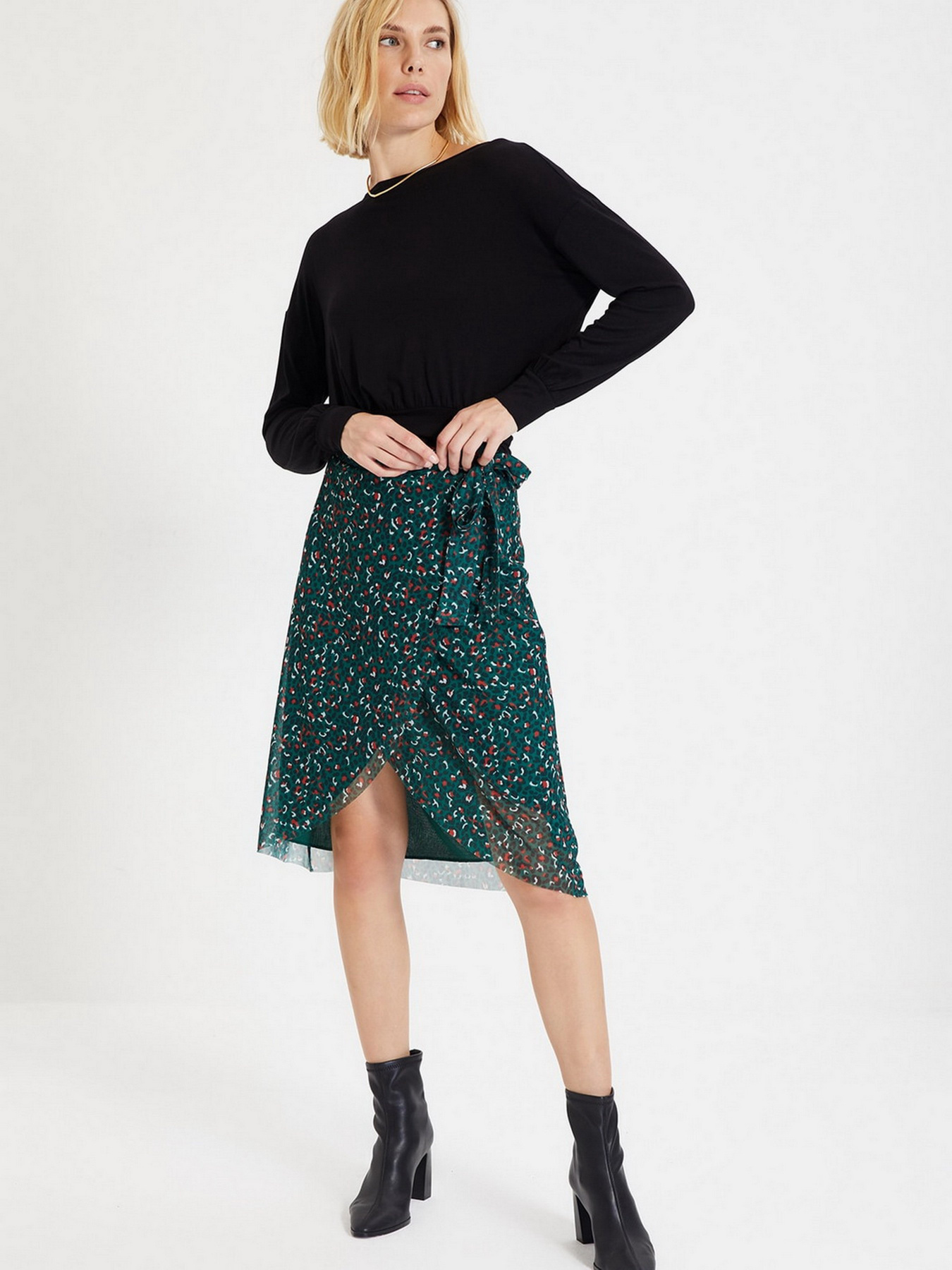 Блуза Trendyol модель TWOAW22BZ0240/Siyah Фото