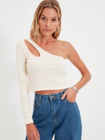 Топ Trendyol модель TWOAW22BZ0242/Tas Фото