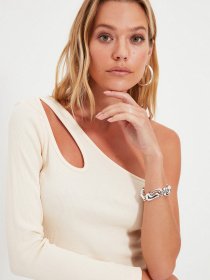 Топ Trendyol модель TWOAW22BZ0242/Tas Фото