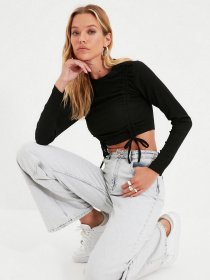 Топ Trendyol модель TWOAW22BZ0261/Siyah Фото