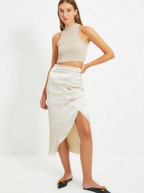 Топ Trendyol модель TWOAW22BZ0273/Tas Фото