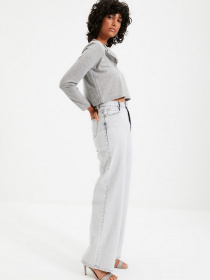 Лонгслів Trendyol модель TWOAW22BZ0283/Gri Фото