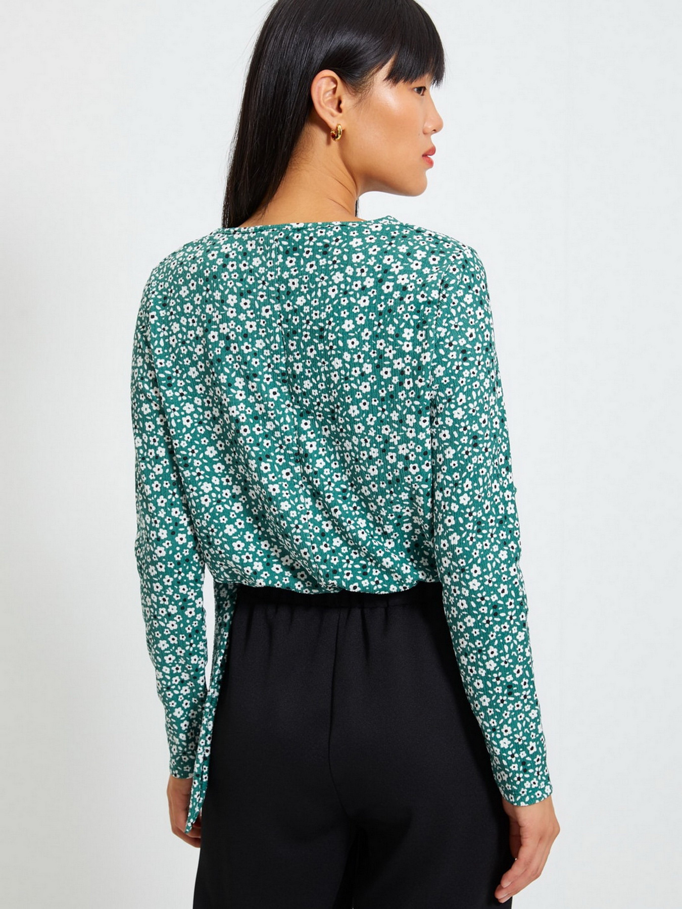 Лонгслив Trendyol модель TWOAW22BZ0320/Yesil Фото