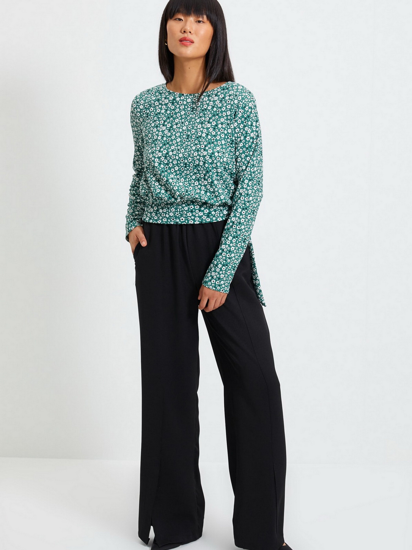 Лонгслив Trendyol модель TWOAW22BZ0320/Yesil Фото