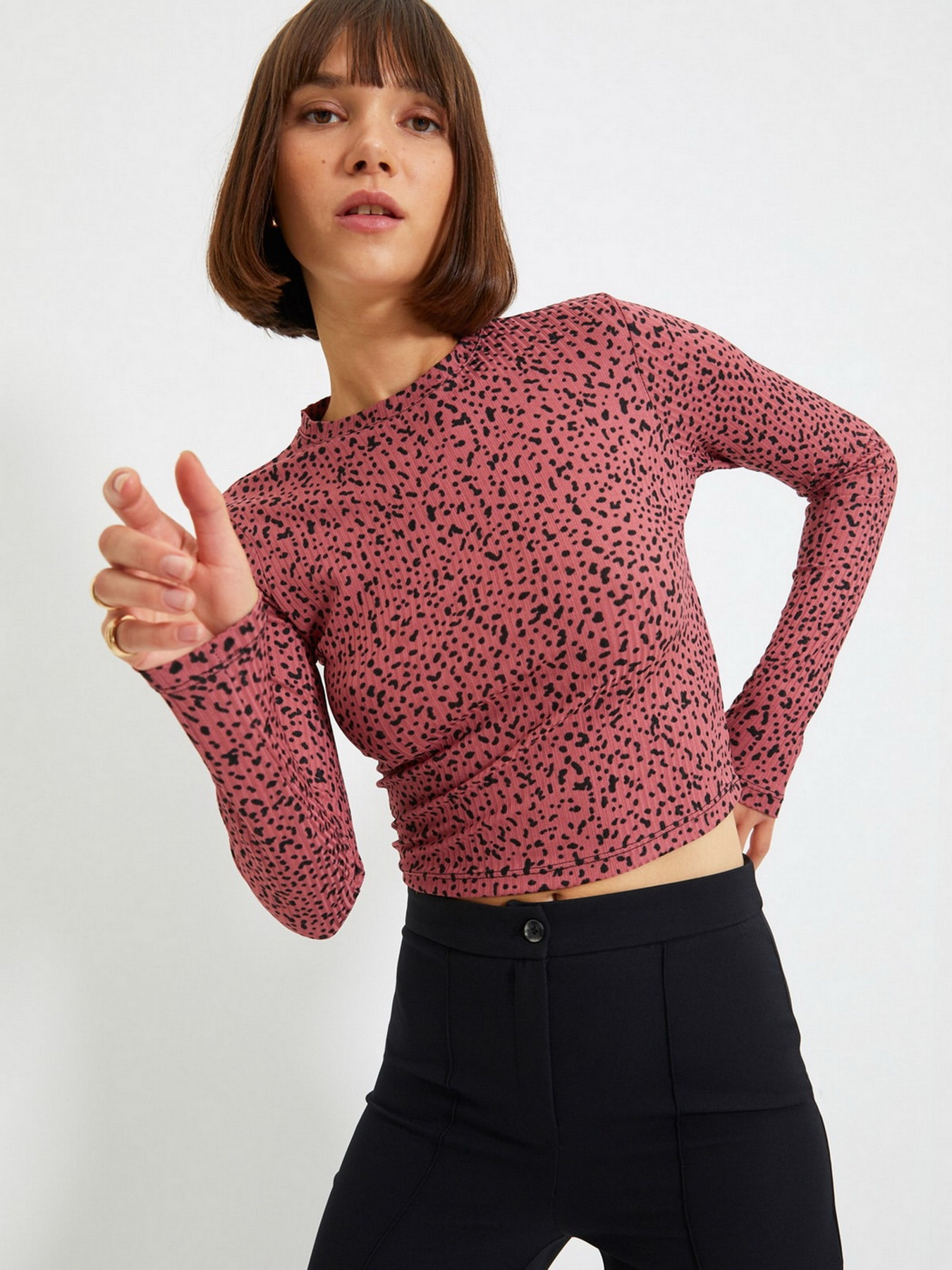 Лонгслів Trendyol модель TWOAW22BZ0505/Murdum Фото