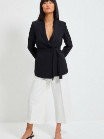 Жакет Trendyol модель TWOAW22CE0033/Siyah Фото