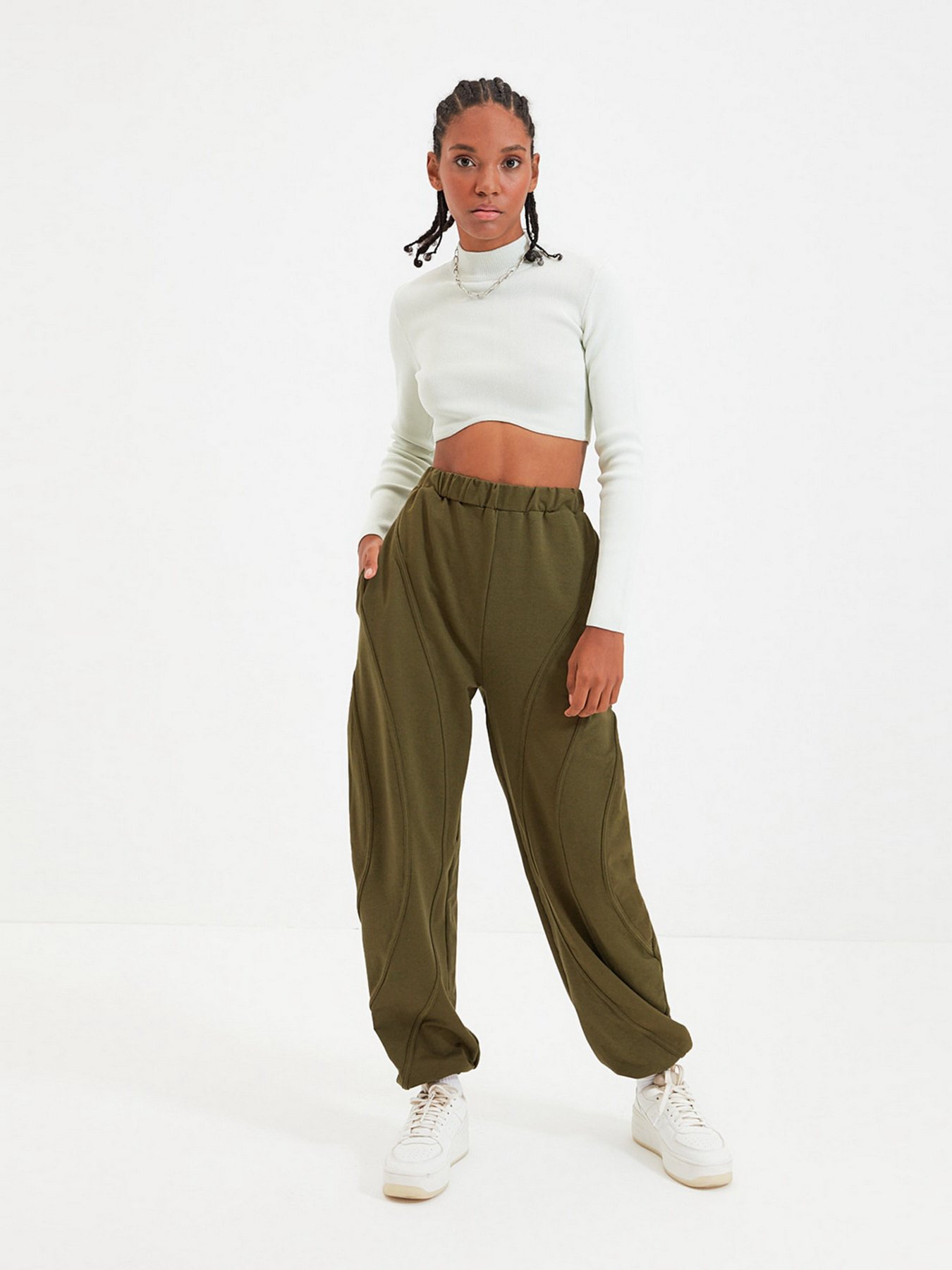 Штани спортивні Trendyol модель TWOAW22EA0044/Haki Фото