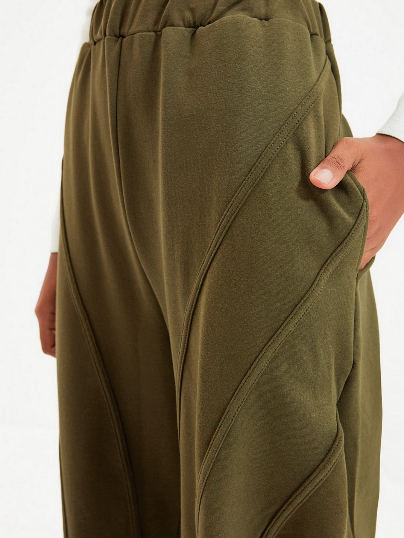 Штаны спортивные Trendyol модель TWOAW22EA0044/Haki Фото