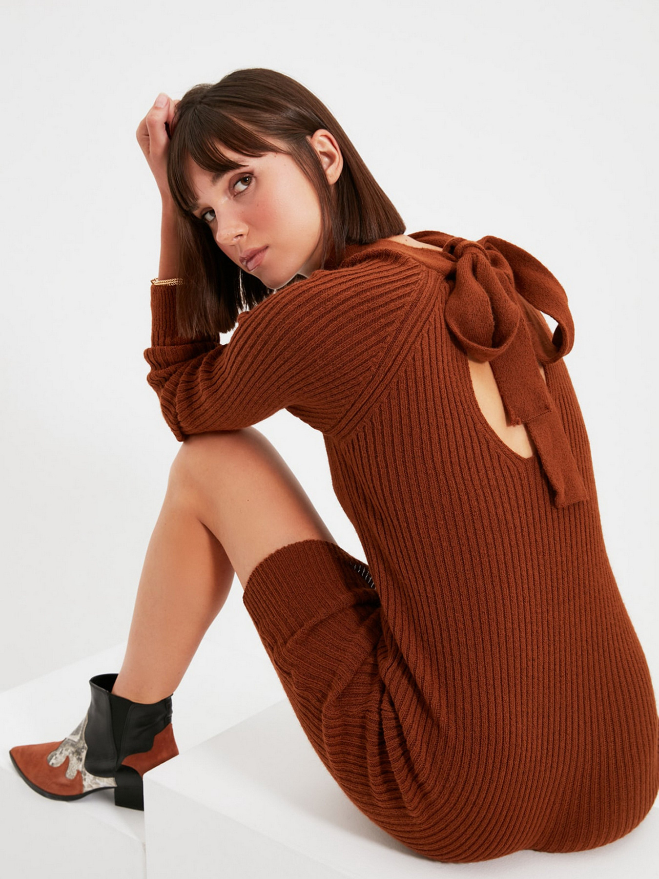 Платье мини Trendyol модель TWOAW22EL0017/Kiremit Фото