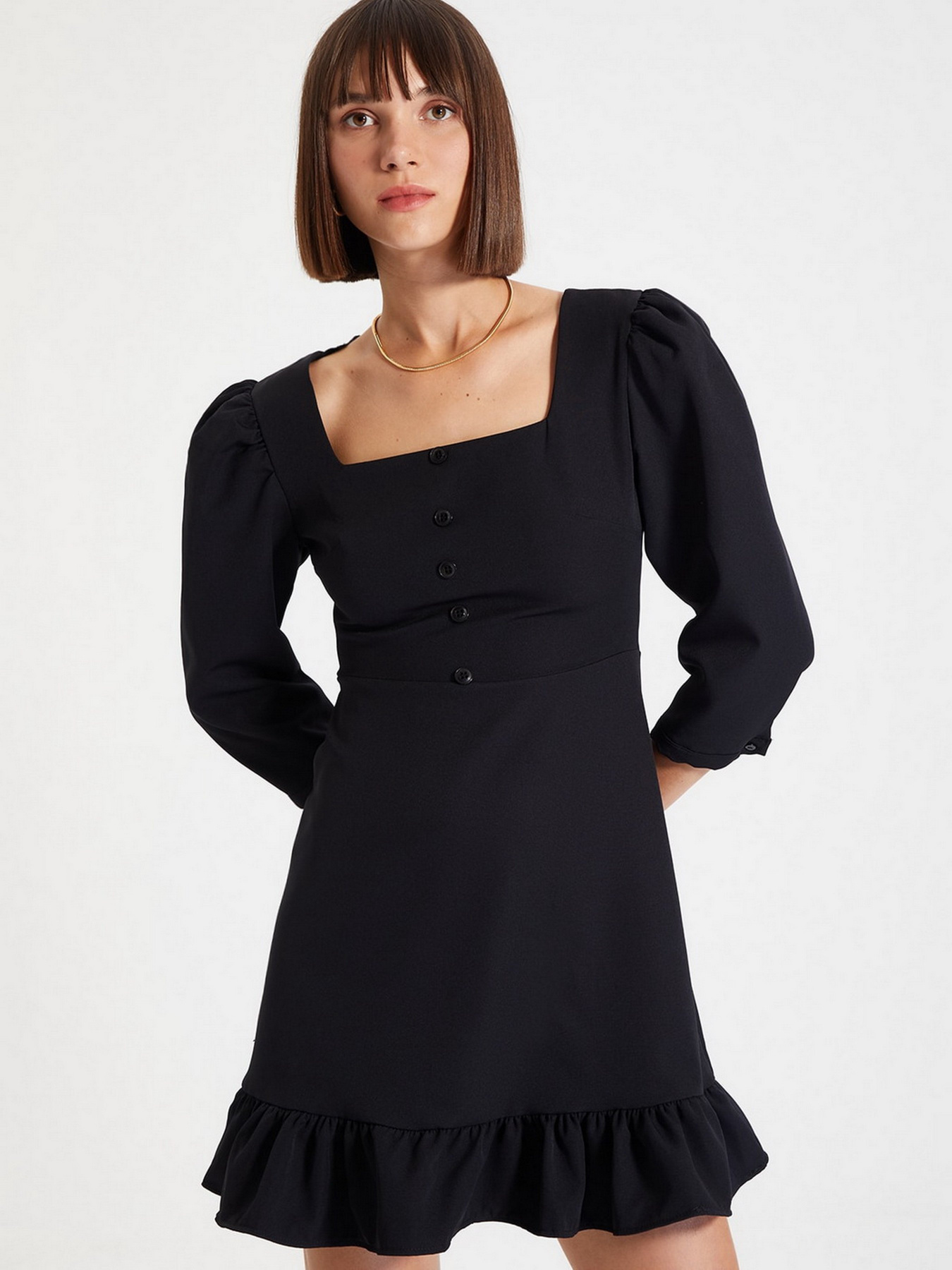 Платье мини Trendyol модель TWOAW22EL0049/Siyah Фото