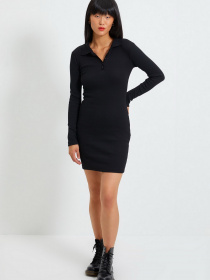 Платье мини Trendyol модель TWOAW22EL0078/Siyah Фото