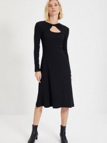 Сукня міді Trendyol модель TWOAW22EL0177/Siyah Фото
