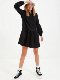 Платье мини Trendyol модель TWOAW22EL0180/Siyah Фото