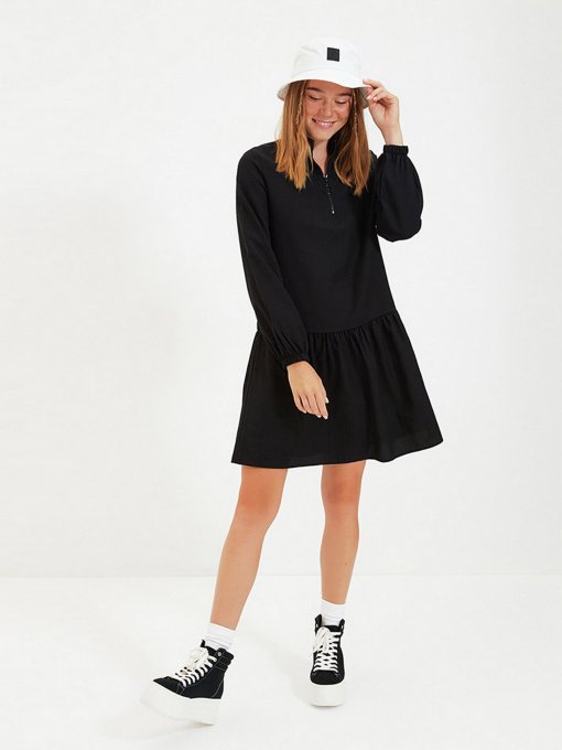 Сукня міні Trendyol модель TWOAW22EL0180/Siyah Фото