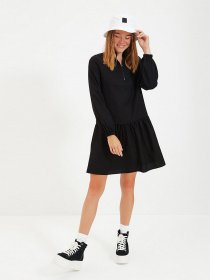 Платье мини Trendyol модель TWOAW22EL0180/Siyah Фото