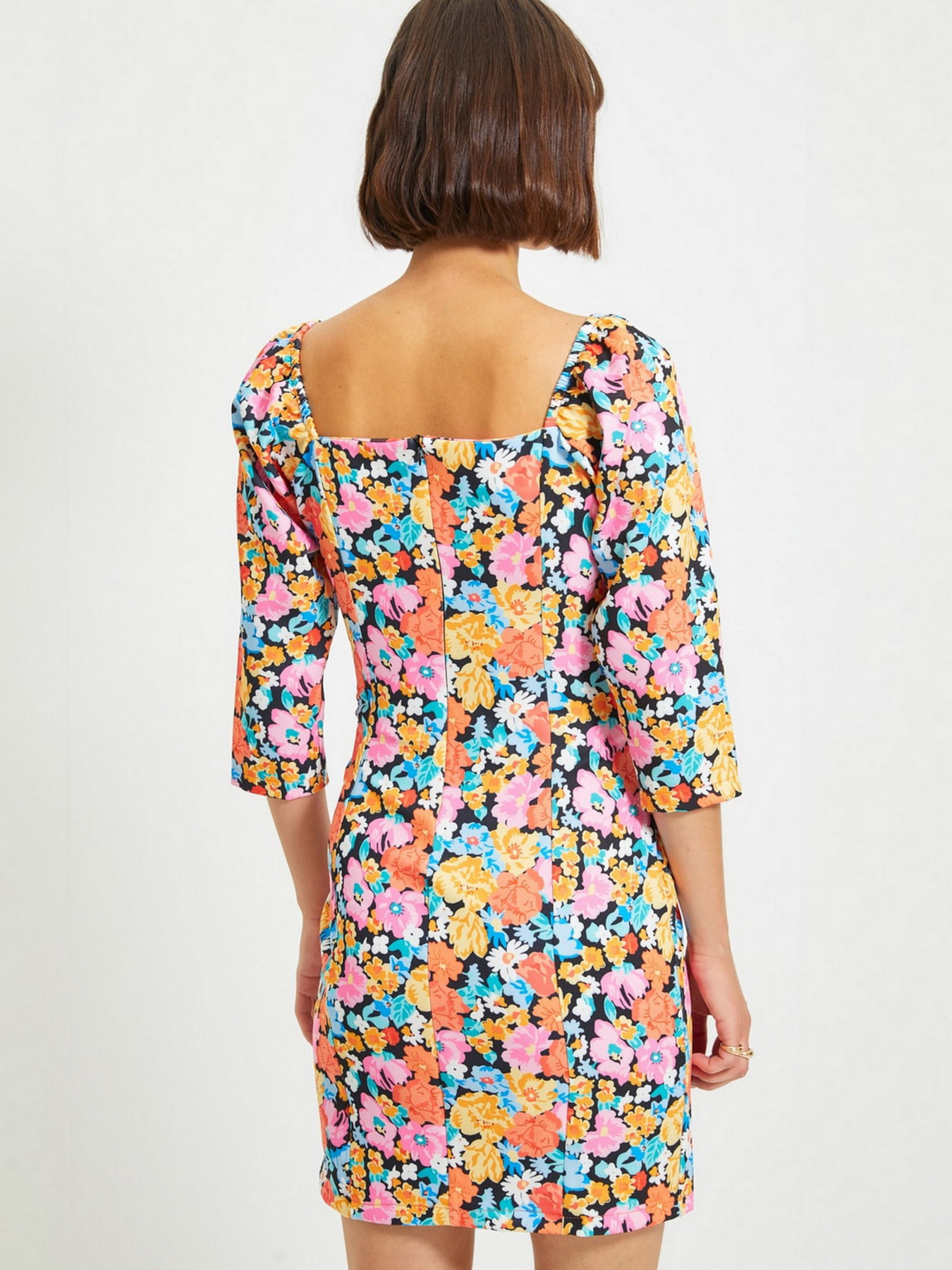 Платье мини Trendyol модель TWOAW22EL0231/Cok Renkli Фото