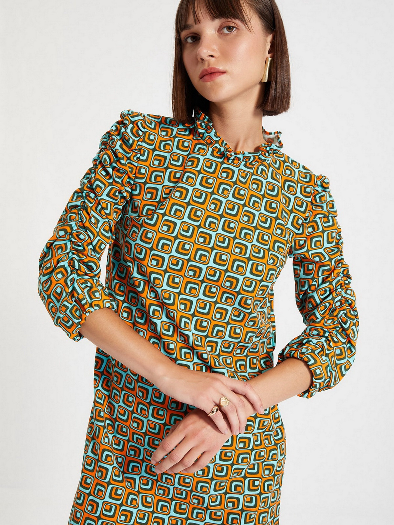 Платье мини Trendyol модель TWOAW22EL0347/Cok Renkli Фото