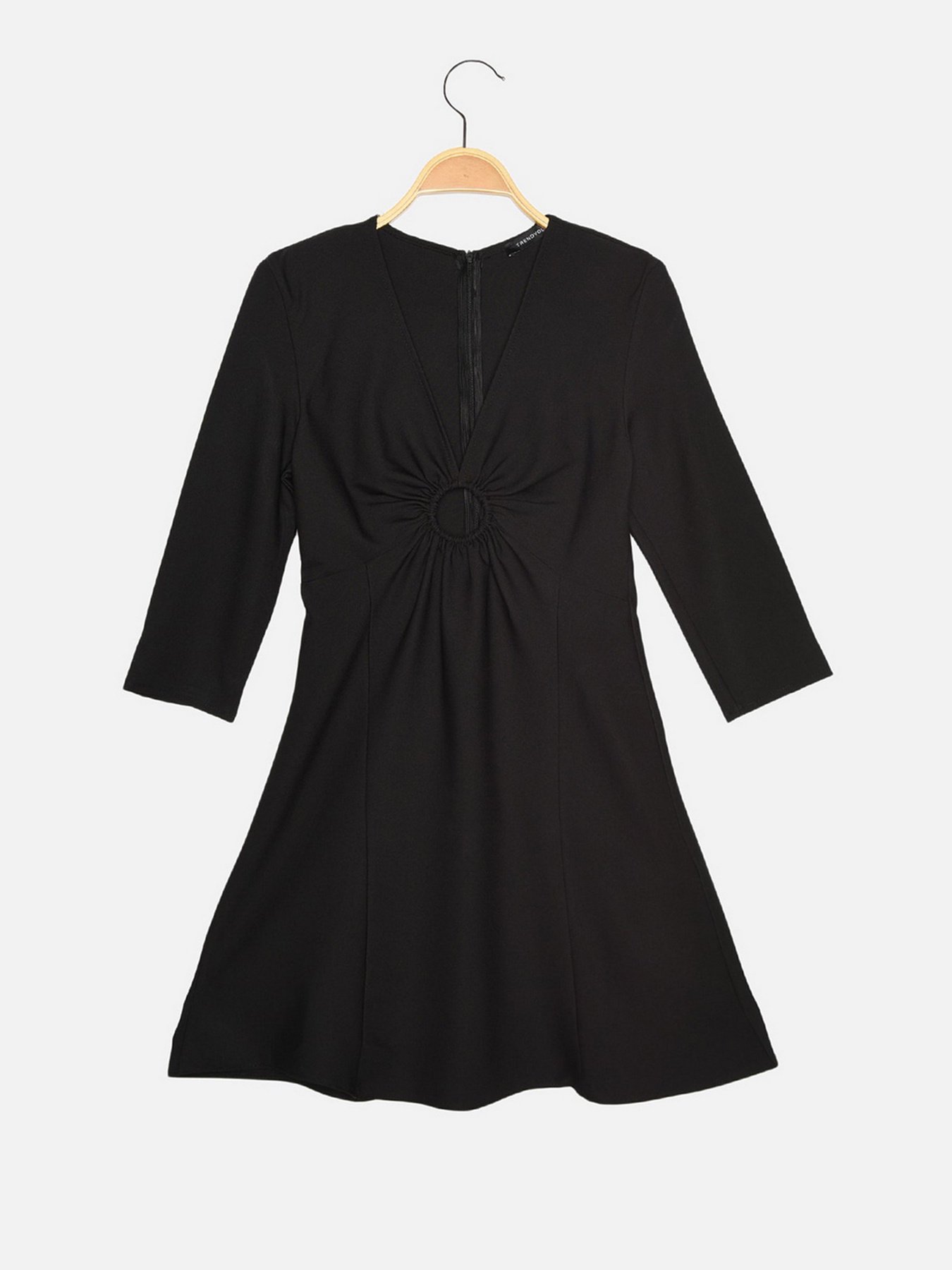 Платье мини Trendyol модель TWOAW22EL0373/Siyah Фото