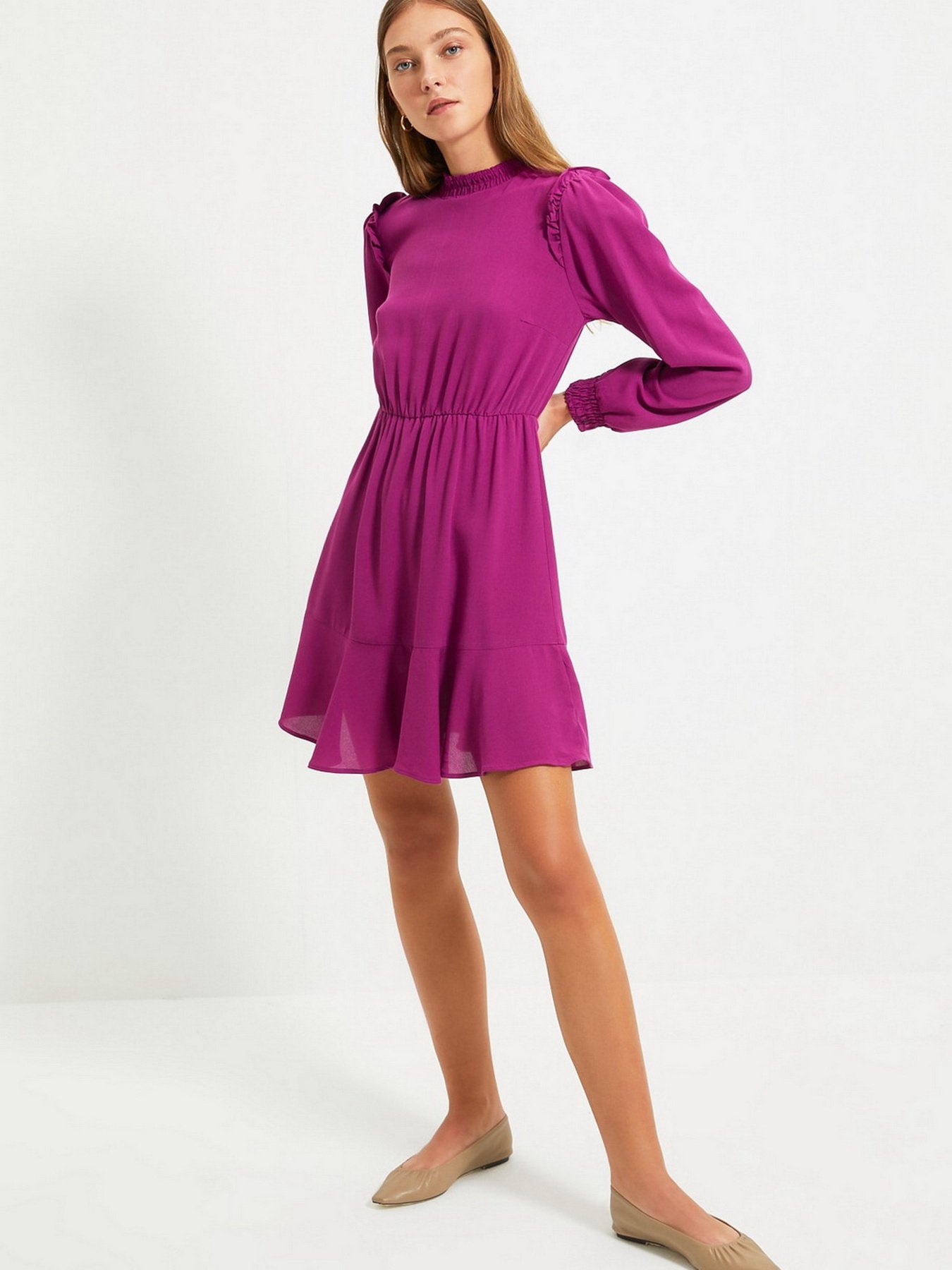 Платье мини Trendyol модель TWOAW22EL0504/Murdum Фото