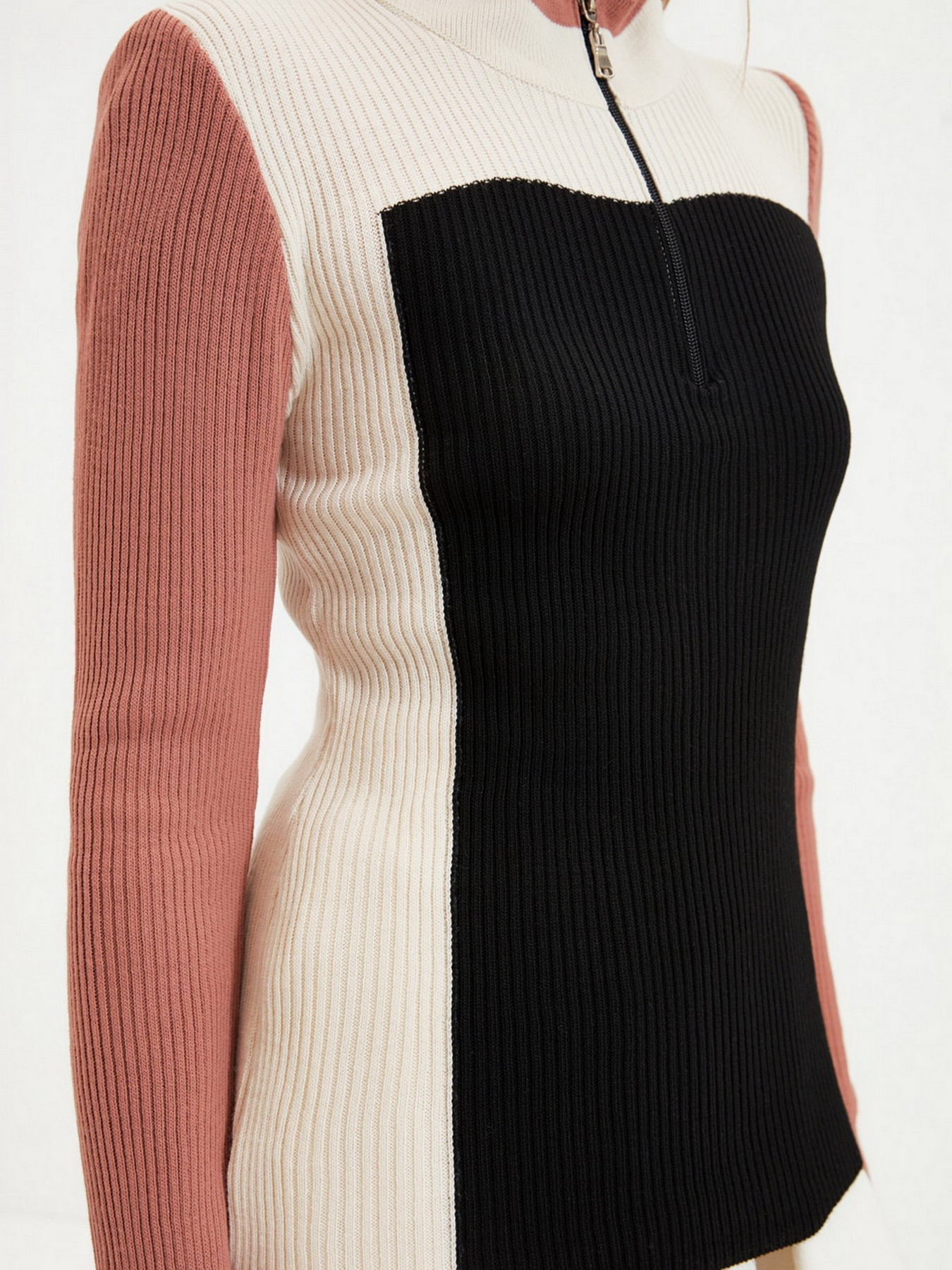 Джемпер Trendyol модель TWOAW22KZ0012/Siyah Фото