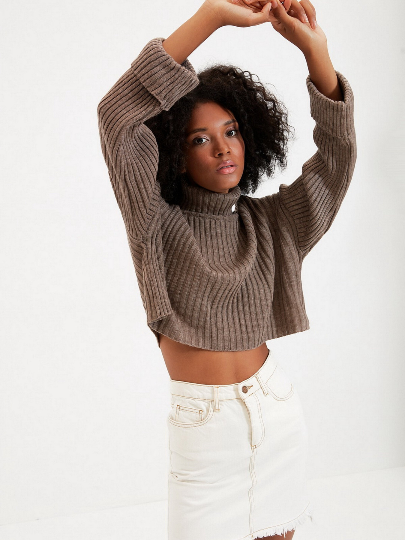 Свитер Trendyol модель TWOAW22KZ0223/Kahverengi Фото