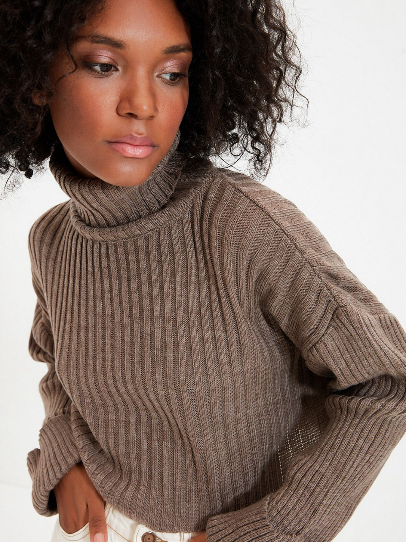 Свитер Trendyol модель TWOAW22KZ0223/Kahverengi Фото