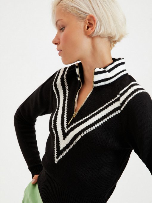 Джемпер Trendyol модель TWOAW22KZ0502/Siyah Фото