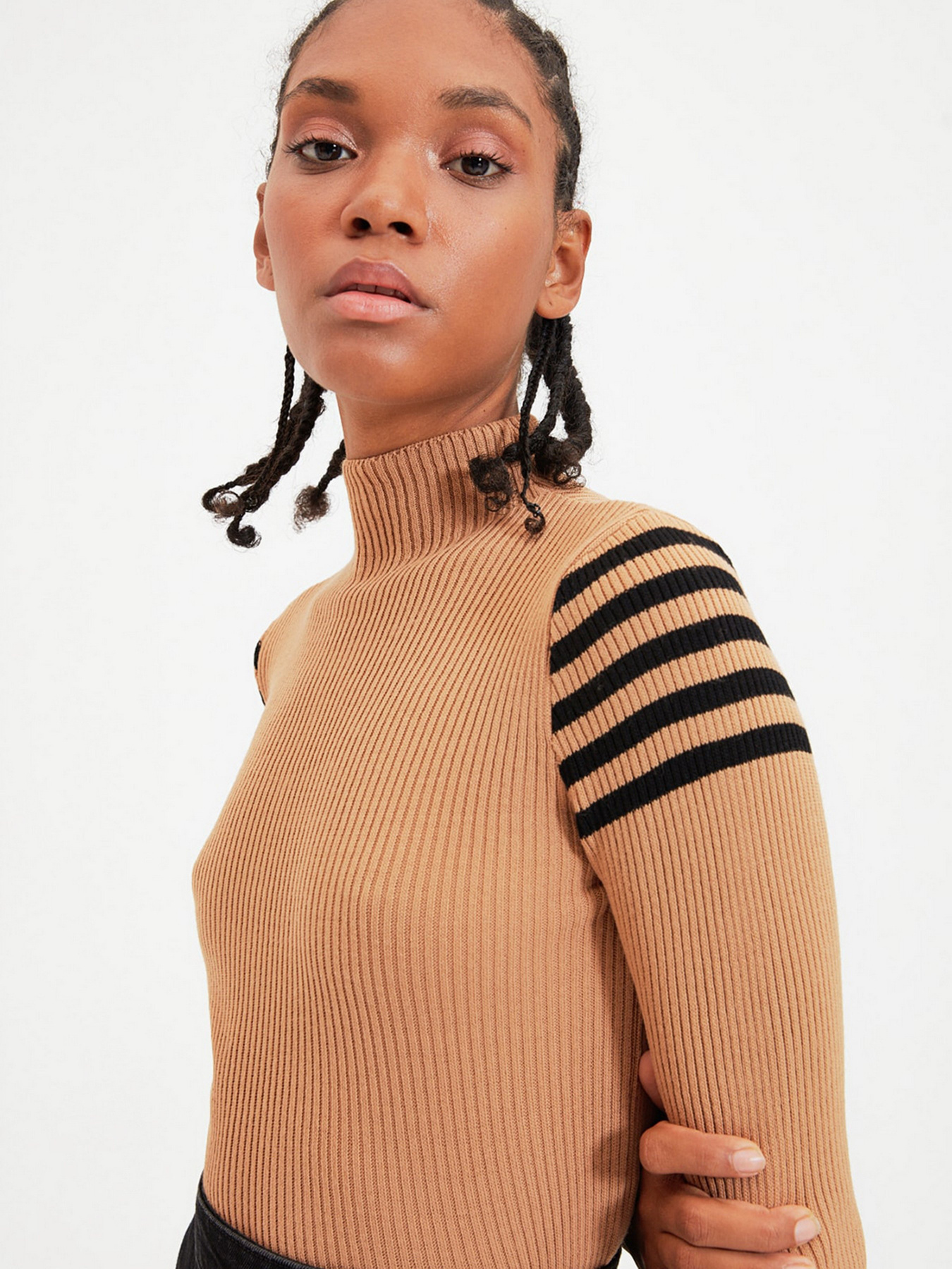 Джемпер Trendyol модель TWOAW22KZ0516/Camel Джемпер Trendyol модель TWOAW22KZ0516/Camel Фото