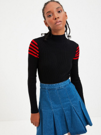 Джемпер Trendyol модель TWOAW22KZ0516/Siyah Фото