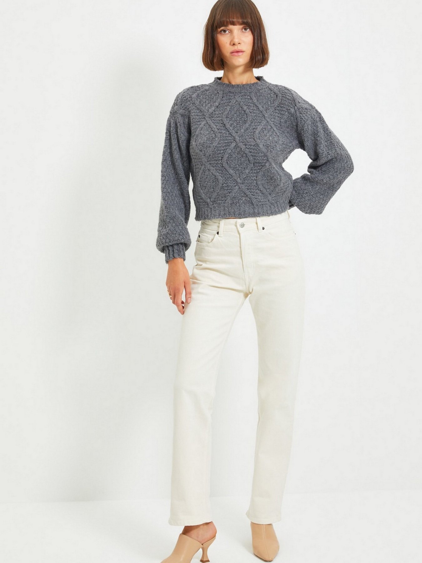 Свитер Trendyol модель TWOAW22KZ0932/Antrasit Свитер Trendyol модель TWOAW22KZ0932/Antrasit Фото