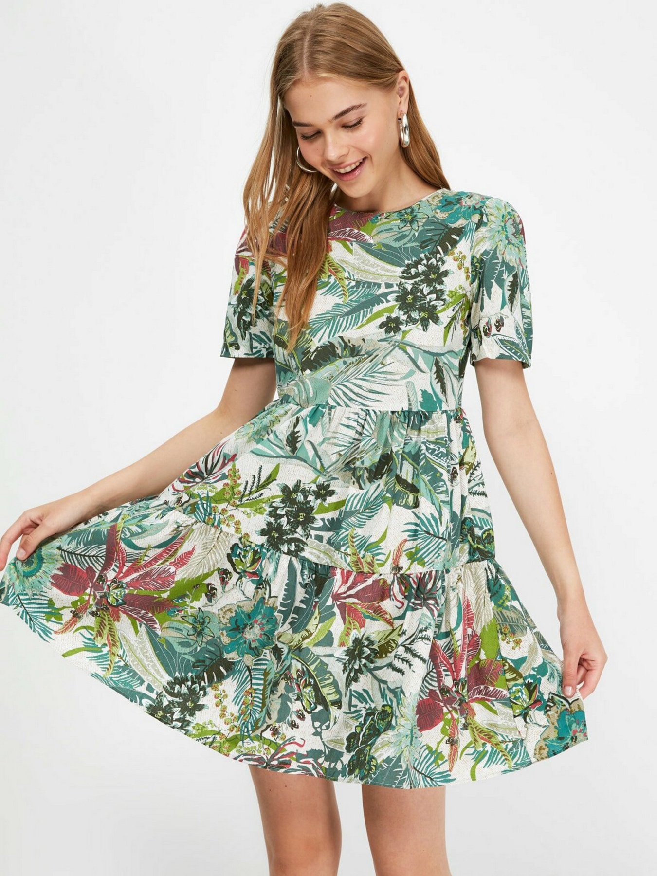 Платье мини Trendyol модель TWOSS21EL2652/Ekru Фото