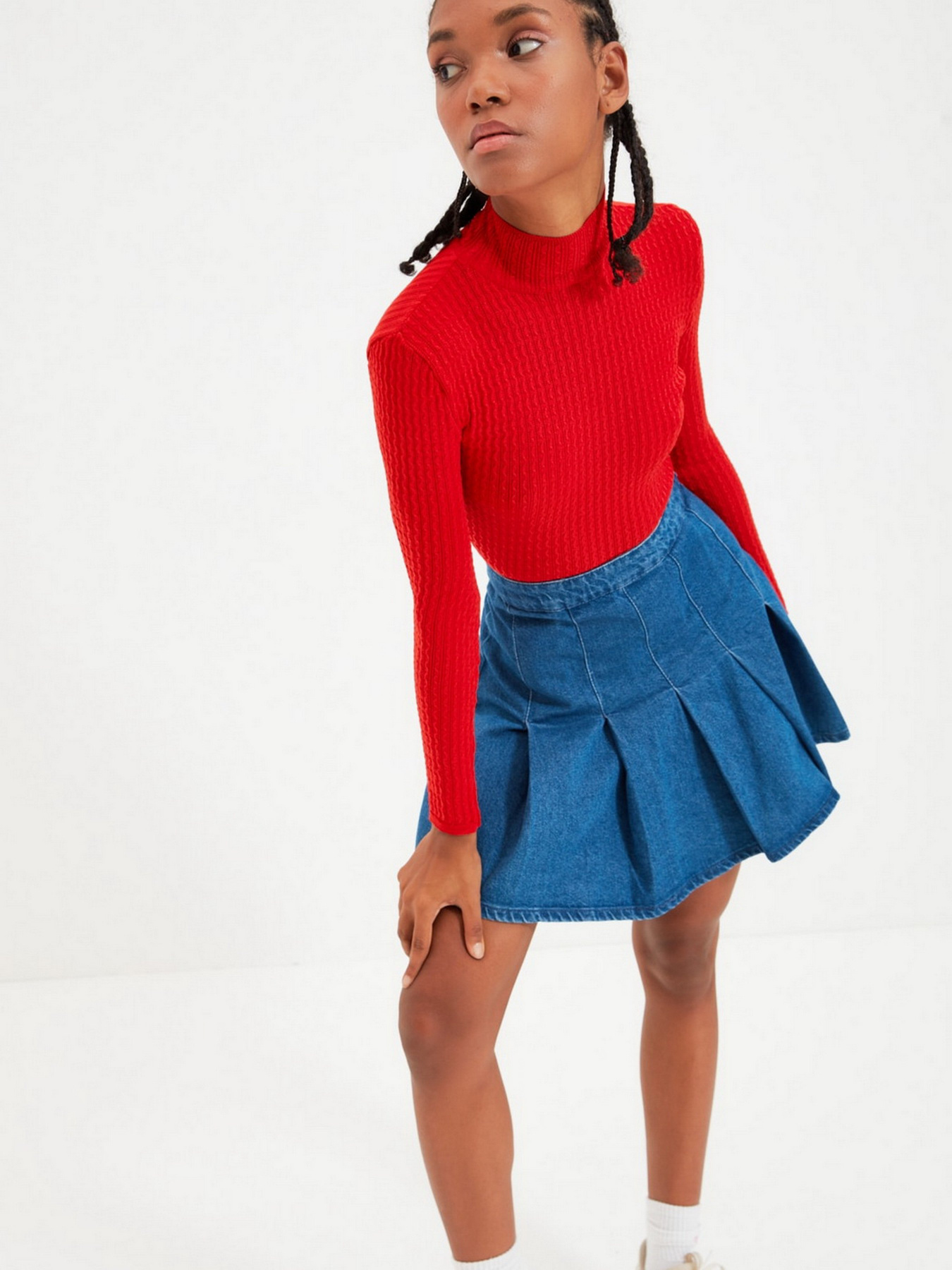 Водолазка Trendyol модель TWOAW22KZ1128/Kirmizi Фото