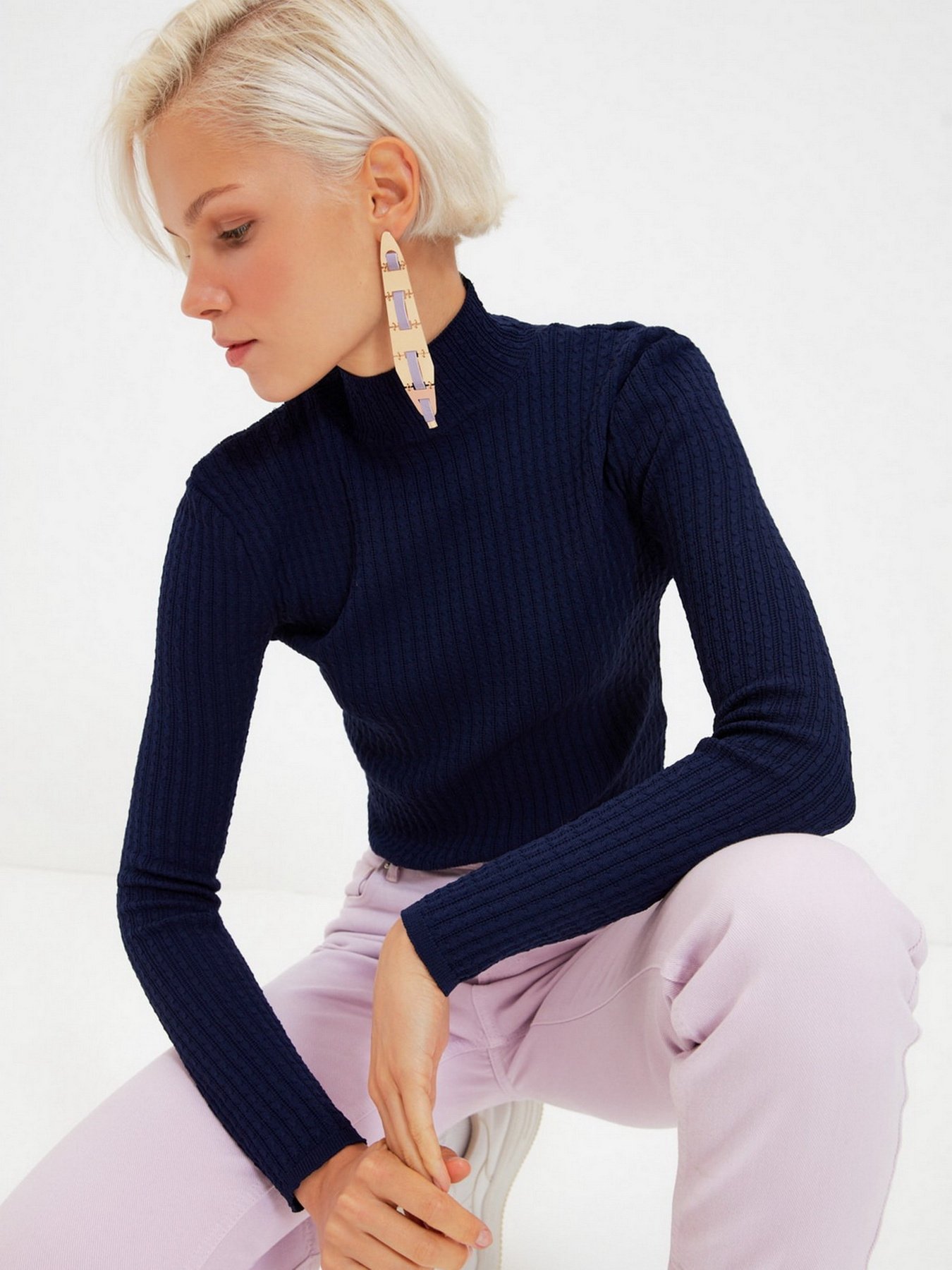 Водолазка Trendyol модель TWOAW22KZ1128/Lacivert Фото