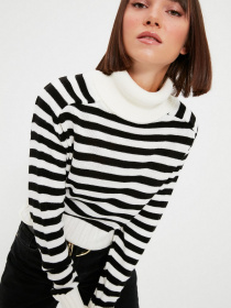 Свитер Trendyol модель TWOAW22KZ1216/Ekru Фото