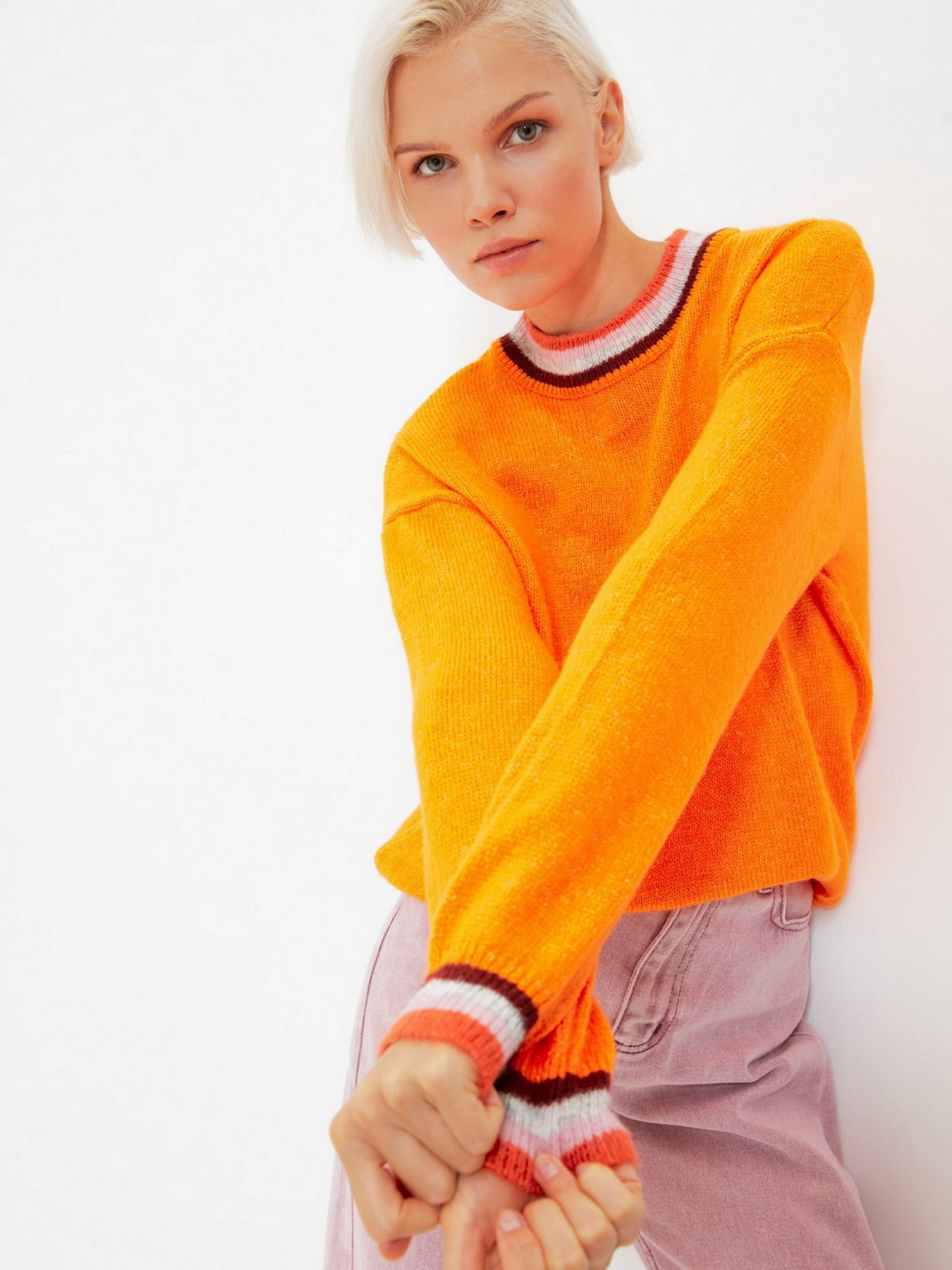Свитер Trendyol модель TWOAW22KZ1364/Turuncu Фото