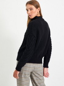 Свитер Trendyol модель TWOAW22KZ1381/Siyah Фото