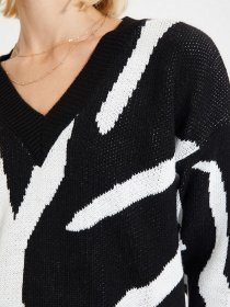 Свитер Trendyol модель TWOAW22KZ1648/Siyah Фото