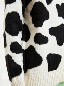 Свитер Trendyol модель TWOAW22KZ1652/Ekru Фото