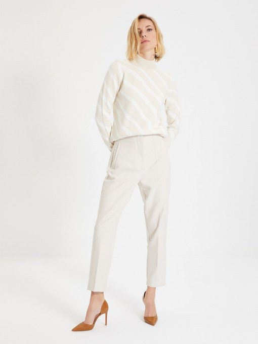 Свитер Trendyol модель TWOAW22KZ1696/Bej Фото